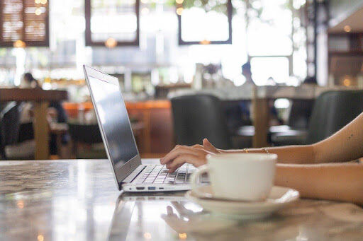 What Are the Benefits of Online Learning for Professionals?